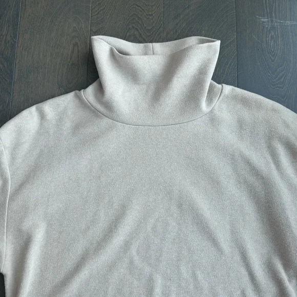 Zara Cream Beige Sweater - Picture 3 of 9